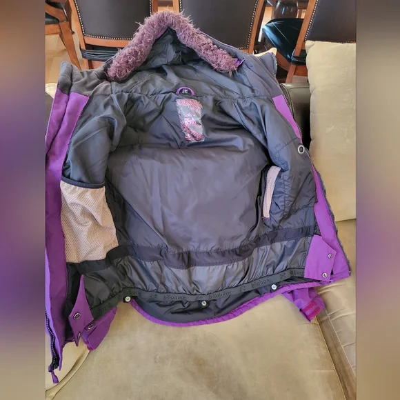 SET of Billabong Matching Snow Pants and Jacket